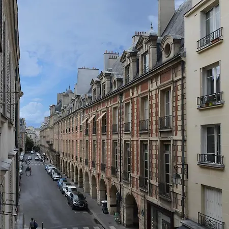 Paris-place Des Vosges Ii Apartment *